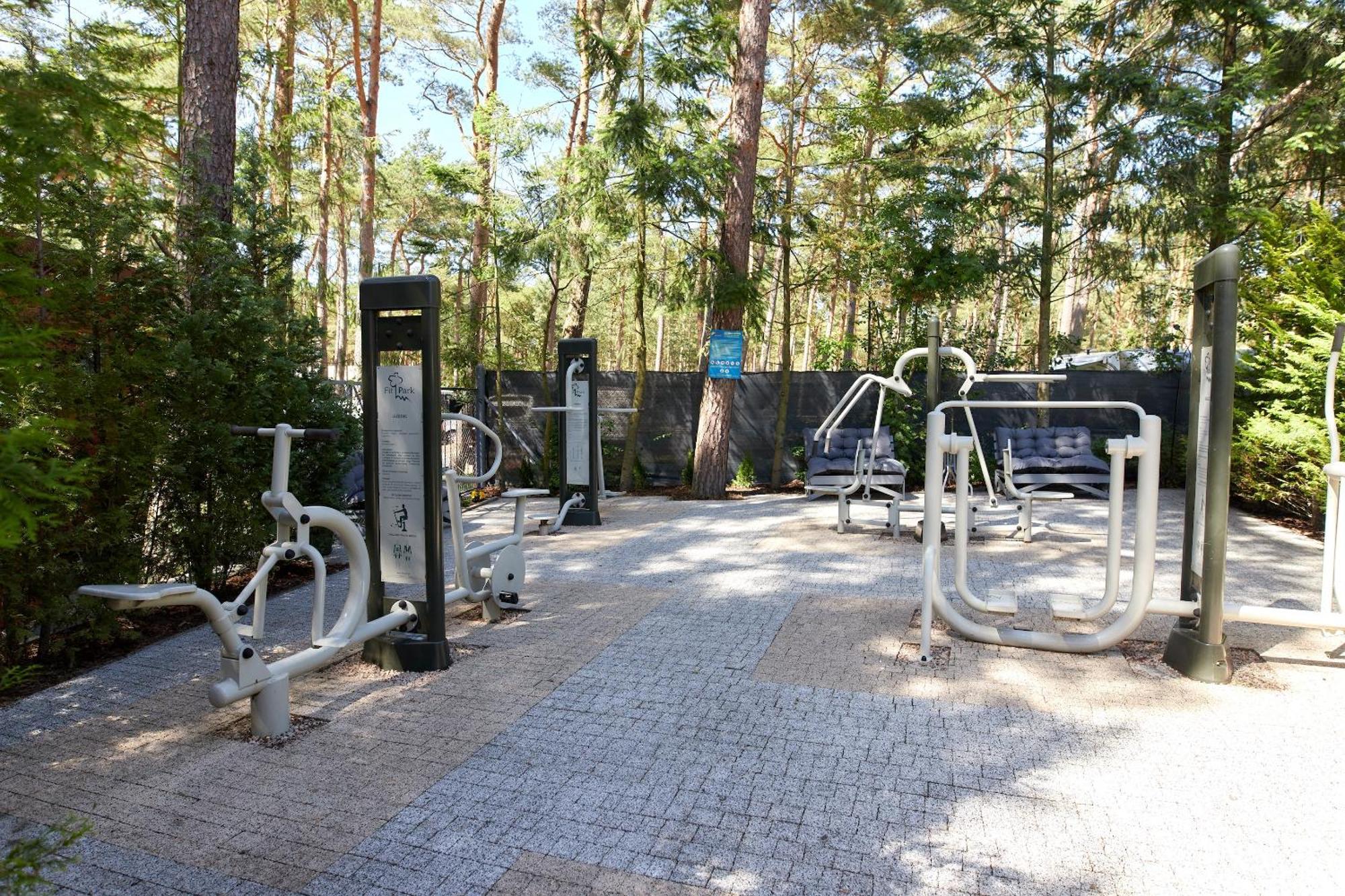 Osrodek Wypoczynkowy Relaks I Apartamenty Łeba Esterno foto