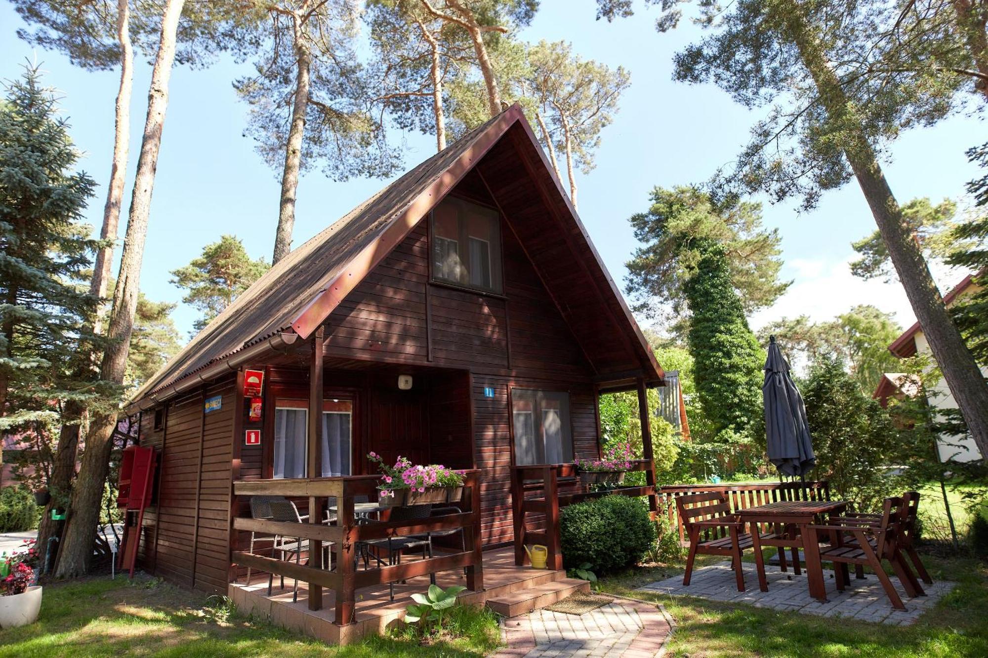 Osrodek Wypoczynkowy Relaks I Apartamenty Łeba Esterno foto